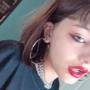 Meet your Posher, Keegan